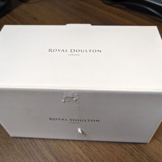 【新品未使用】ロイヤルドルトン ペアタンブラー グラスの画像