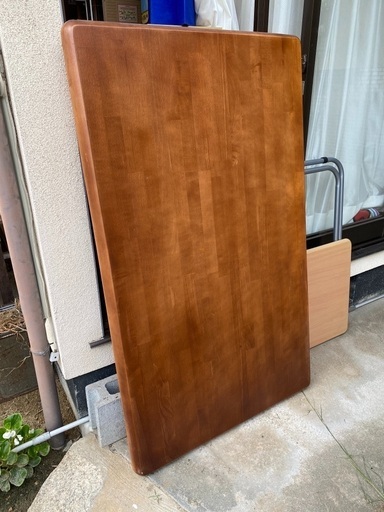 ダイニングテーブル