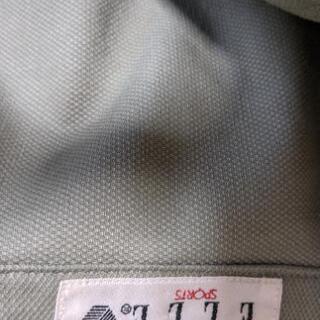 ＥＬＬEエルのかっちりめグリーンシャツの画像