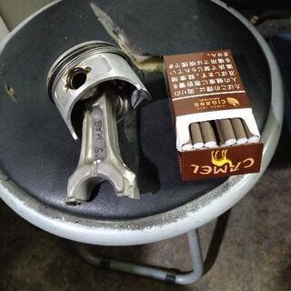 エンジンピストン