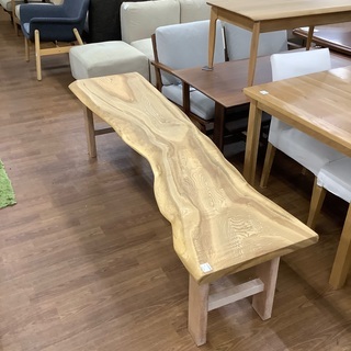 一枚板ベンチ　売場展開中！！！