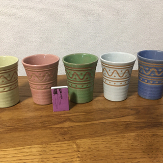 陶器のビールグラス