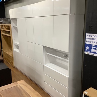 壁面収納　ハイタイプ　売場展開中！！！