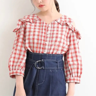 新品未使用　MAJESTIC LEGON 肩あきフリルブラウス　レッド