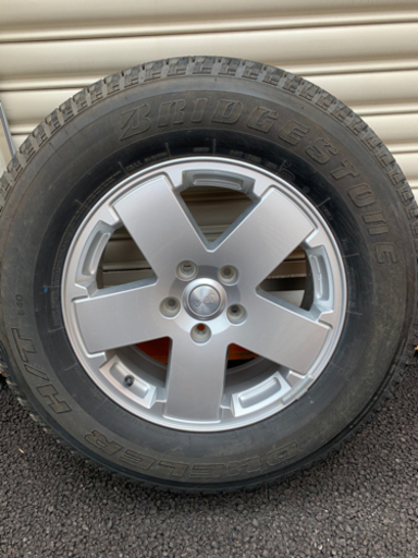 ブリヂストンタイヤ　255/70R18 デューラーH/T8404本＋1本セット