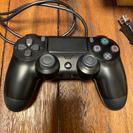 中古PS4 pro CHU-7100B B01