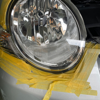 ヘッドライトの黄ばみとり、コーティング。の画像
