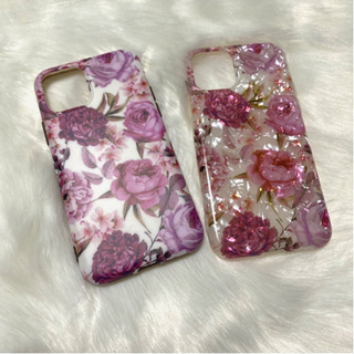 マット×シェル🦋2種の薔薇のiPhone11proケース🌹
