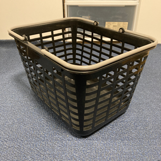 買い物カゴ　バスケットの画像