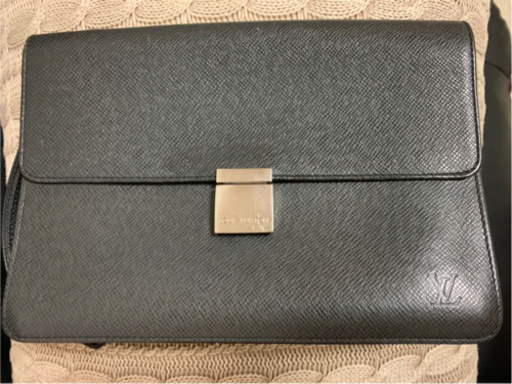 ルイヴィトン　セカンドバッグ　メンズ