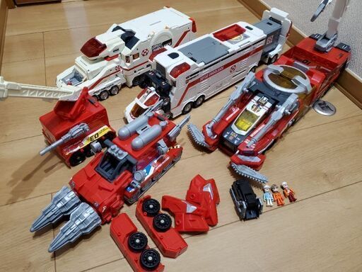 トミカ　グレートアンビュランス　ハイパーレスキュー