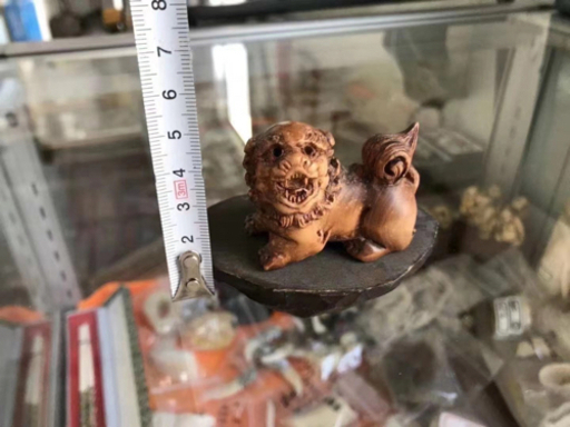 中国古玩 木製の置き物です
