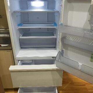 ほぼ新品、使用歴1年弱】冷蔵庫
