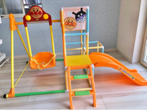 【5000円値引きしました！】アンパンマン　ブランコパークDX