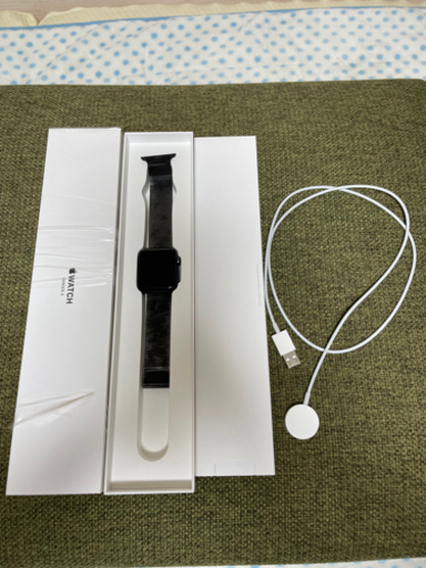 Apple Watch Series 3（GPSモデル）- 42mm