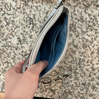 値下げ！coach ポーチの画像