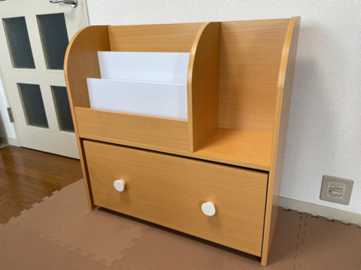 おもちゃ棚