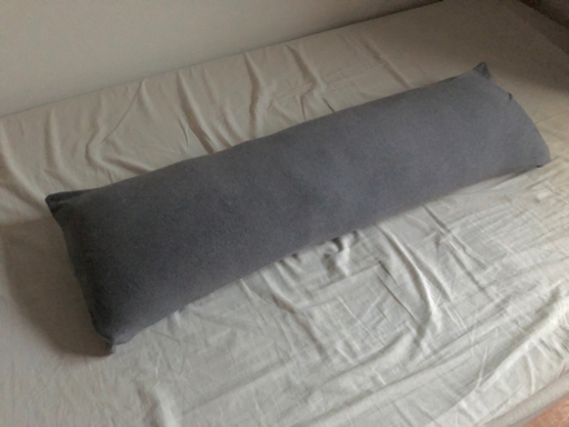 テンピュール　枕　クッション