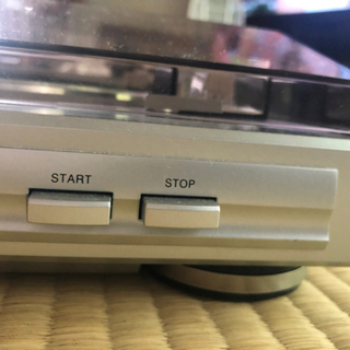 レコードプレーヤーの画像