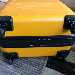大きめスーツケースの画像