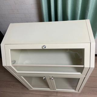 収納家具の画像