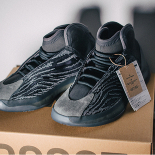 ADIDAS YEEZY QUANTUM アディダス イージー クァンタムの画像
