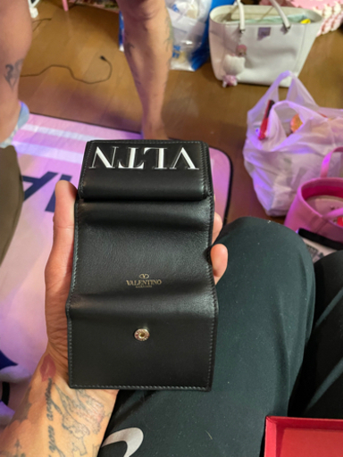 バレンティノ　ミニ財布