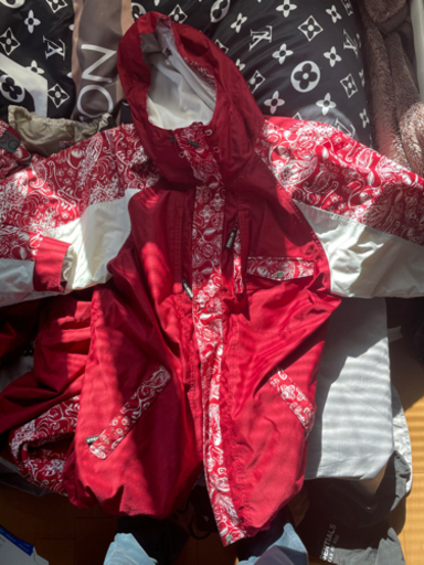 s-wear レッド　サイン入り