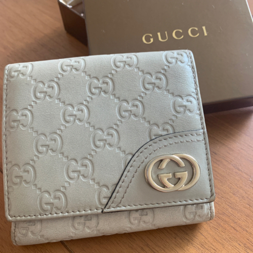 グッチ　シマレザー財布