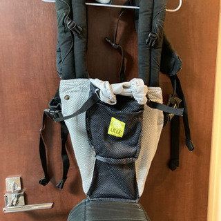 LILLE BABY リルベビー　抱っこ紐