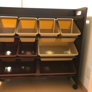 おもちゃ　棚　中古