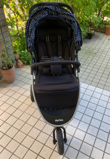 新品同様○アップリカ○スムーヴ○三輪バギー