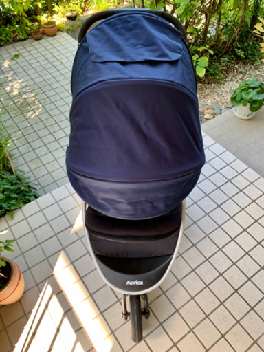 新品同様○アップリカ○スムーヴ○三輪バギー