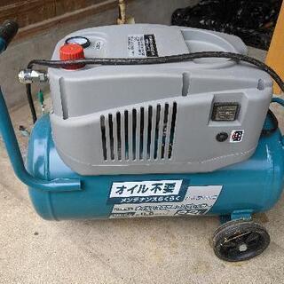 超美品　オイルレス　エアーコンプレッサー　22L