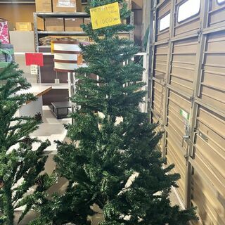 ￥1000（税込）で譲ります。中古ディスプレイクリスマスツリー1...
