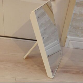 LEDライト付き卓上ミラー☆拡大鏡の画像