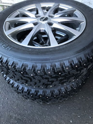 スパイクタイヤアルミホイールセット前2本