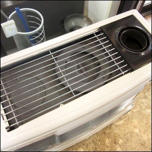 サンポット★カベック 半密閉式石油ストーブ KSH-709 KC N 2014年製★煙突式 木造18畳/コンクリ29畳まで