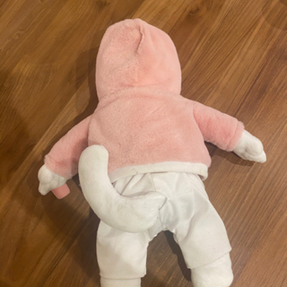 ぬいぐるみ　猫　RIPNDIPの画像