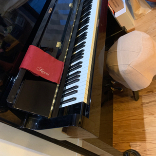 アップライトピアノの画像