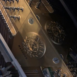 アップライトピアノの画像