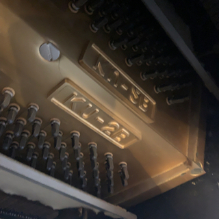 アップライトピアノの画像