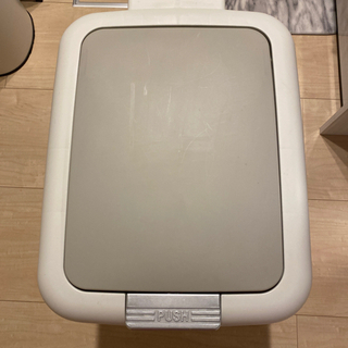 ゴミ箱　ニトリ　45L ワンタッチの画像