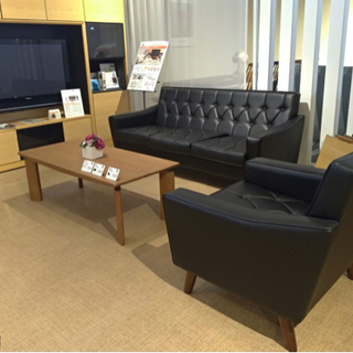 カリモク60 3人掛けスリーピングソファ（定価12万円）※5年前購入だが傷など無しの画像