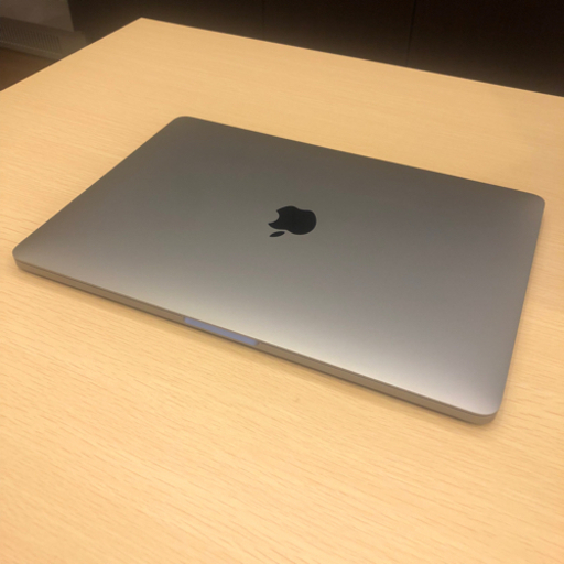 【美品】MacBook Pro【初期化済み】