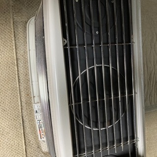 2020年製コロナ煙突式床暖　値下げしましたの画像
