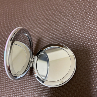 【お譲り先決定】アリエル手鏡 美品の画像