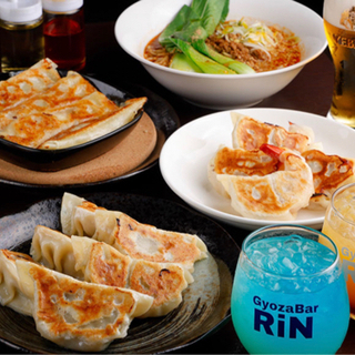 創作餃子とBEERのバル　ホールスタッフの画像