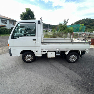 車検1年ちょっとあります！乗って帰れます！4WD！の画像