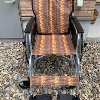 ②車椅子　自走式　日進医療製　美品